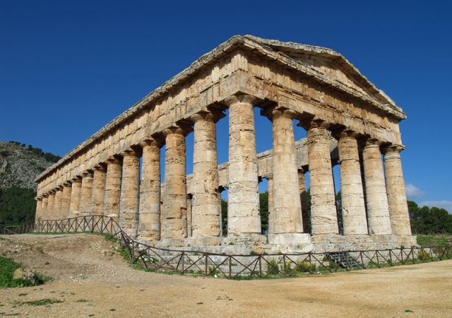 SEGESTA: The mystery of the Elymians.