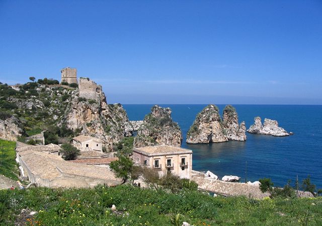 CASTELLAMMARE DEL GOLFO and SCOPELLO